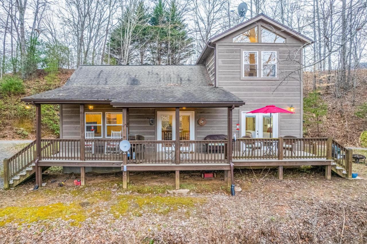 Tree Top Cabin Sylva Exterior photo