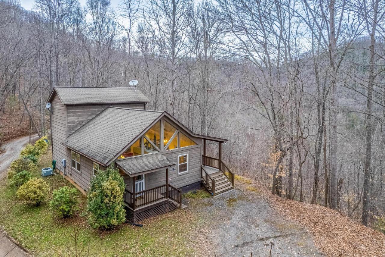 Tree Top Cabin Sylva Exterior photo